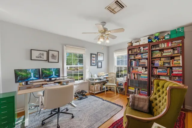 $3,200 | 1101 Arcadia Avenue, Austin, TX 78757