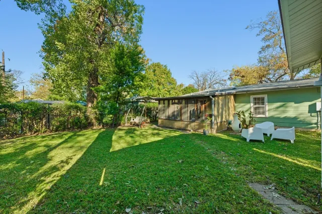 $3,200 | 1101 Arcadia Avenue, Austin, TX 78757