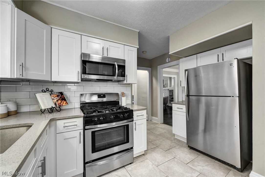 3372 Silsby Road Cleveland, OH 44118 - Photo 11 of 28 Gallery Image 11