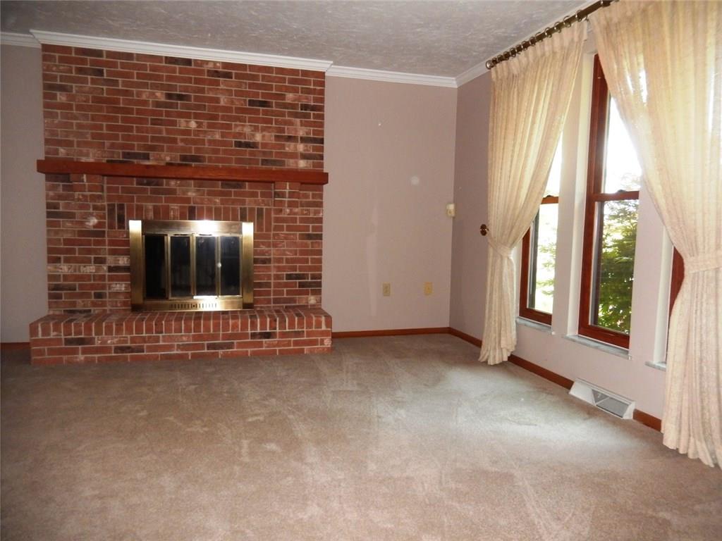 2003 Kentucky Lane Rochester, PA 15074 - Photo 3 of 24