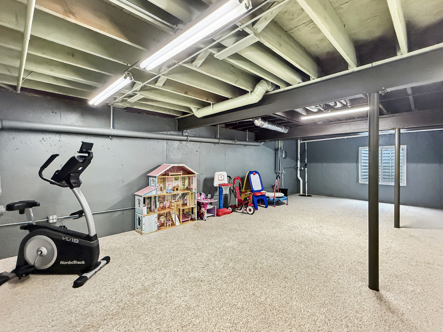 1114 Port Royal Road Pingree Grove, IL 60140 - Photo 21 of 25 a view of car garage