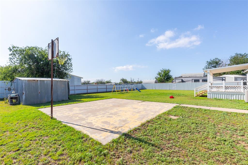 401 Haynes Street Merkel, TX 79536 - Photo 35 of 37