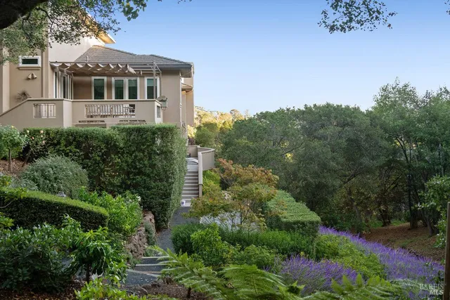 $3,799,000 | 11 Loch Haven Court, San Rafael, CA 94901