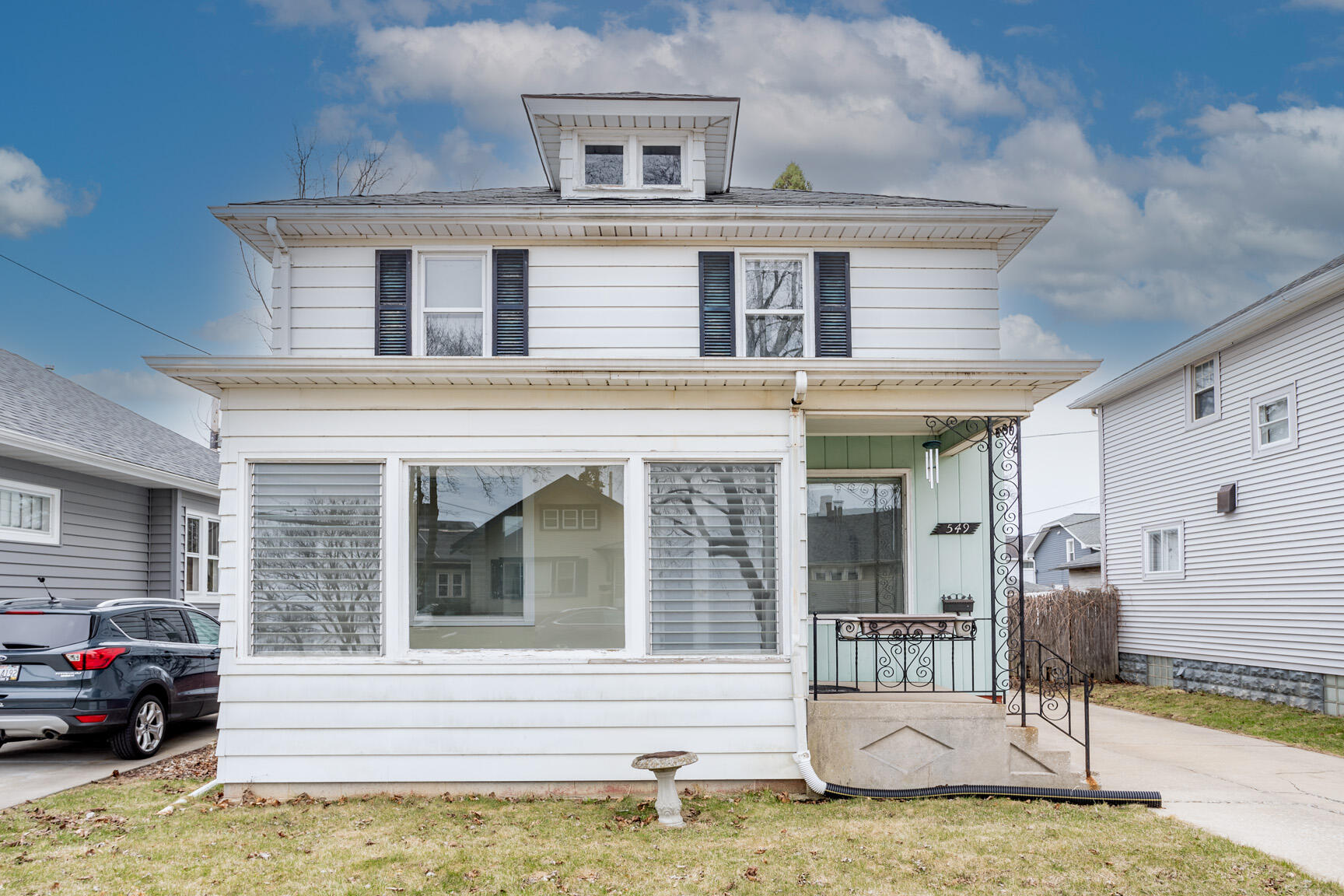 549 Harvey Drive Racine, WI 53405 - Photo 1 of 1 Front-1