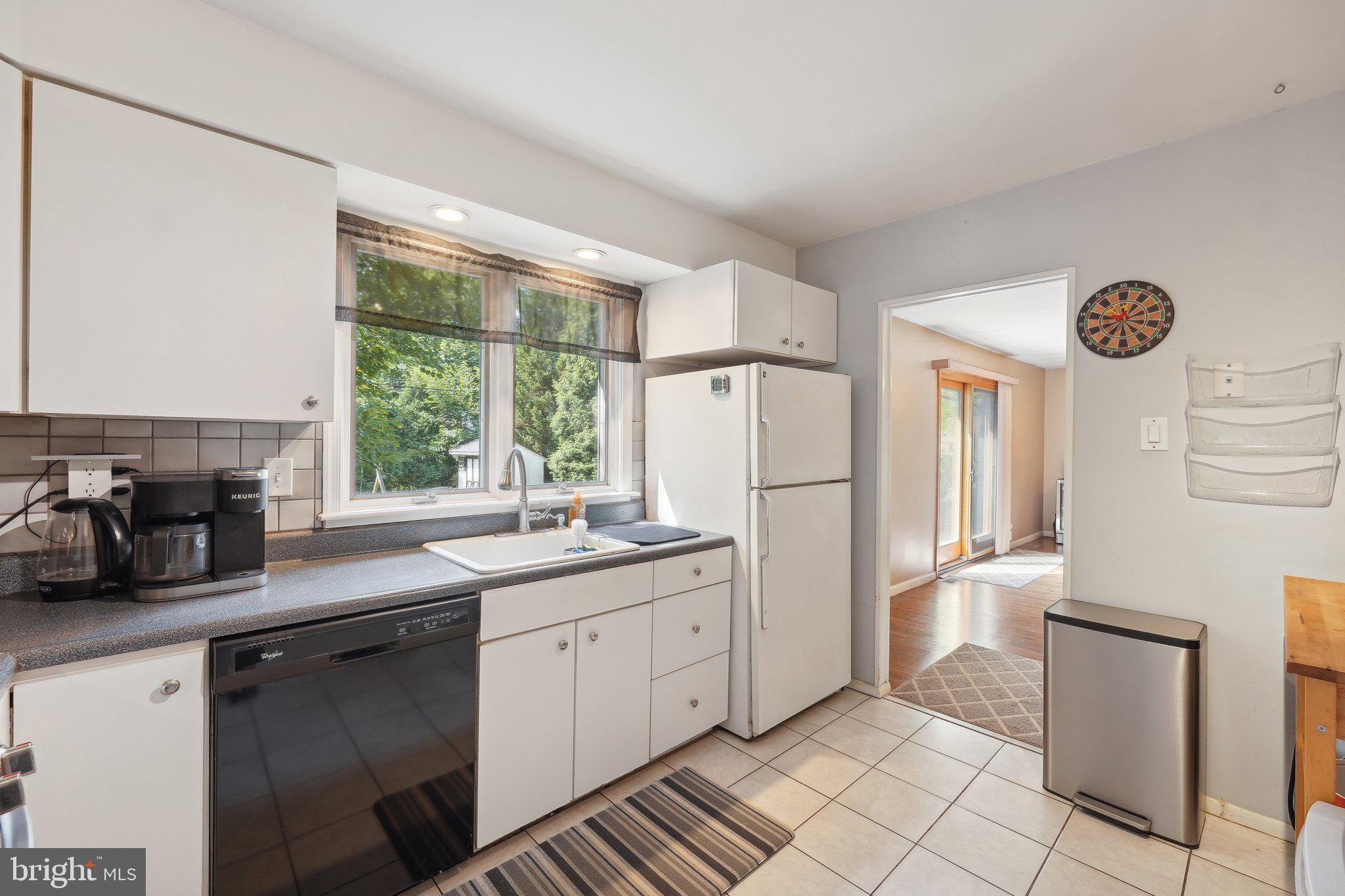 432 Keebler Road King of Prussia, PA 19406 - Photo 16 of 42 Kitchen
