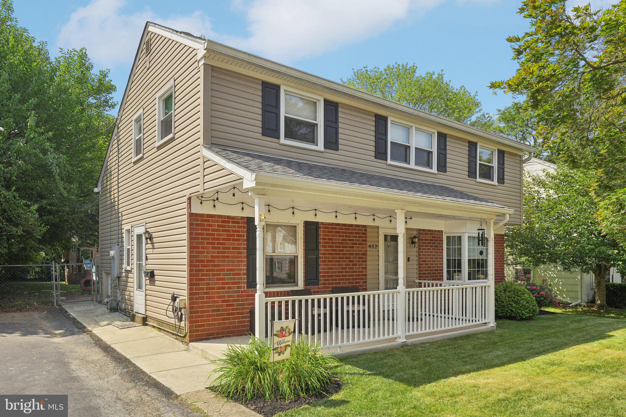 432 Keebler Road King of Prussia, PA 19406 - Photo 2 of 42 Covered Porch