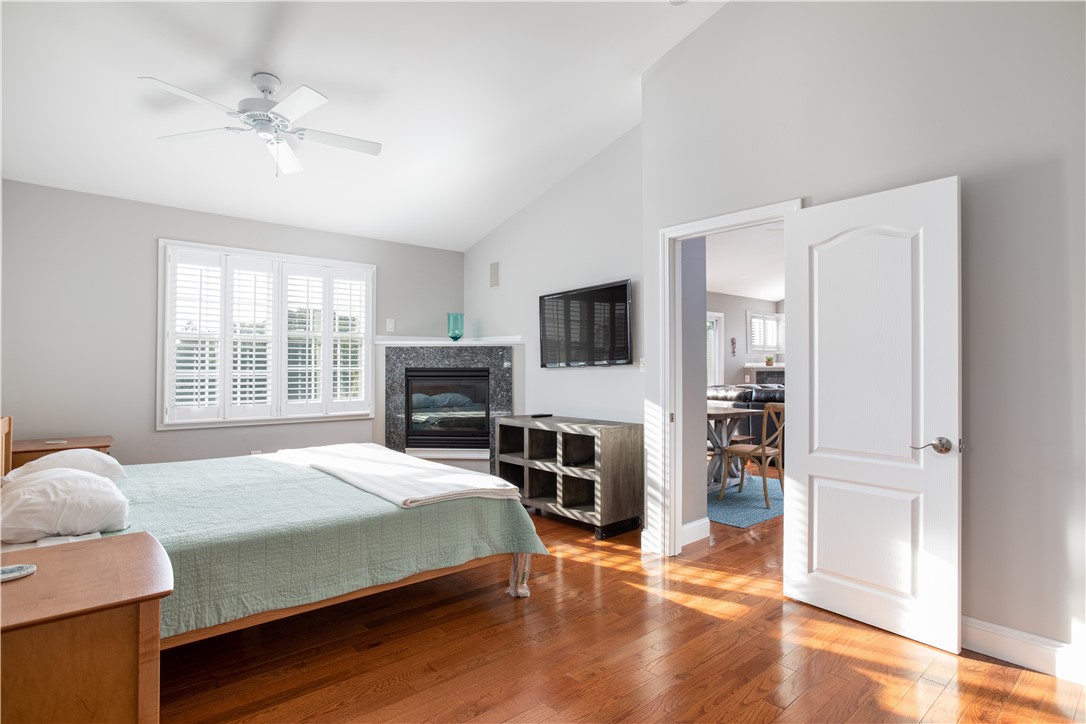 46 Malbone Road, Unit 1 Newport, RI 02840 - Photo 17 of 41