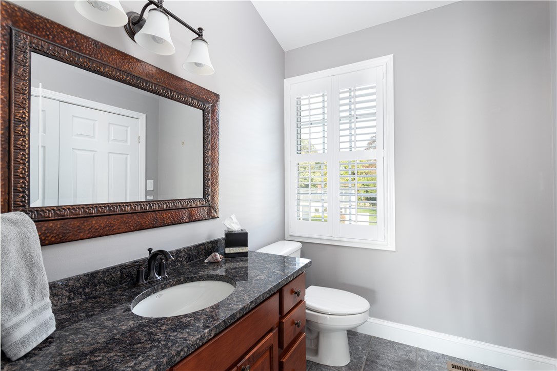 46 Malbone Road, Unit 1 Newport, RI 02840 - Photo 21 of 41