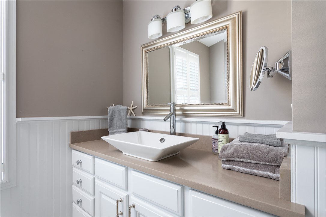 46 Malbone Road, Unit 1 Newport, RI 02840 - Photo 22 of 41