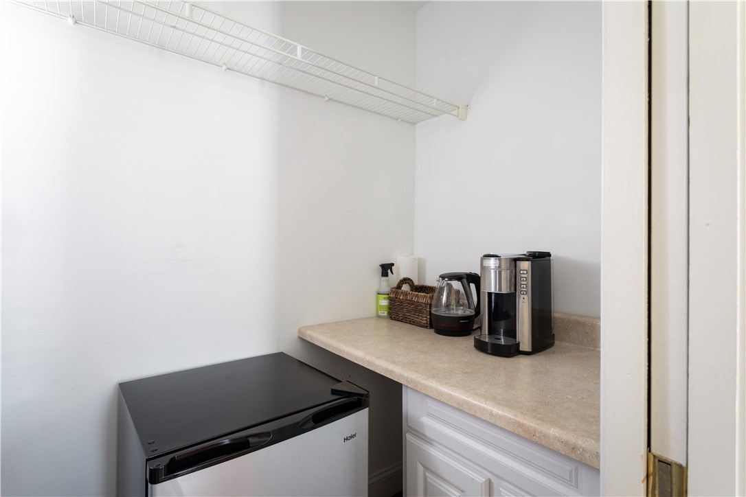 46 Malbone Road, Unit 1 Newport, RI 02840 - Photo 25 of 41