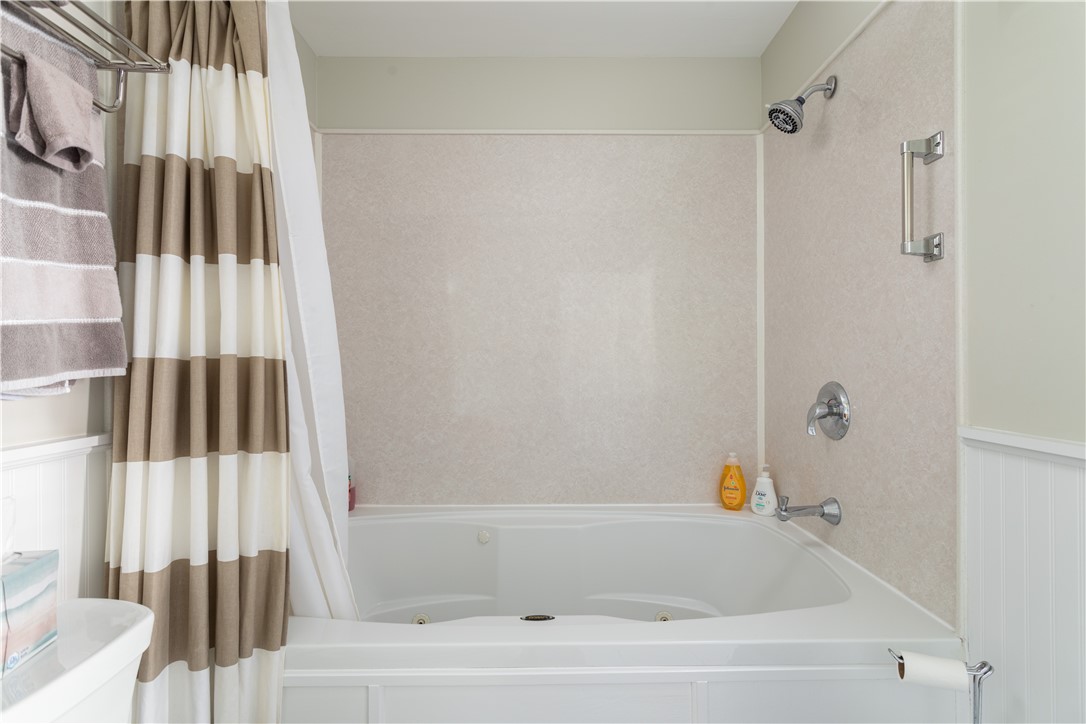 46 Malbone Road, Unit 1 Newport, RI 02840 - Photo 27 of 41