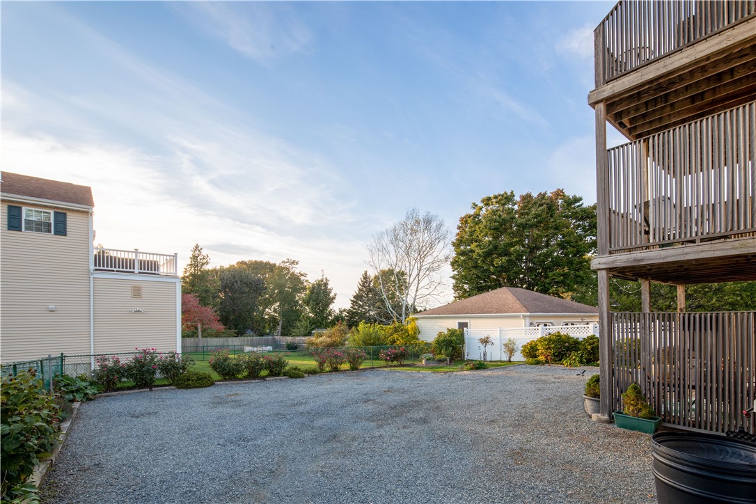 46 Malbone Road, Unit 1 Newport, RI 02840 - Photo 32 of 41