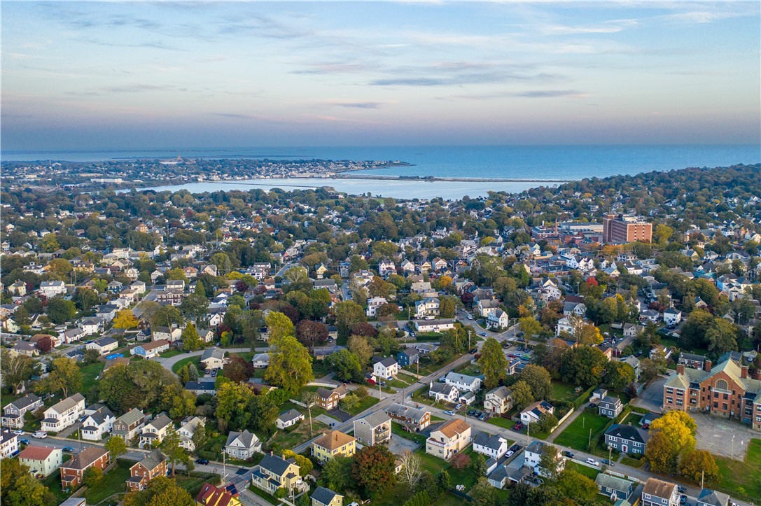 46 Malbone Road, Unit 1 Newport, RI 02840 - Photo 38 of 41