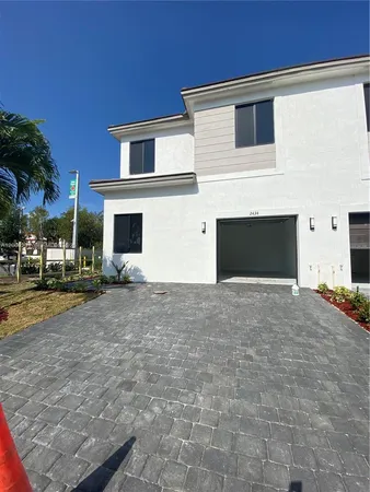 $3,990 | 2434 Southwest 145th Place, Miami, FL 33175