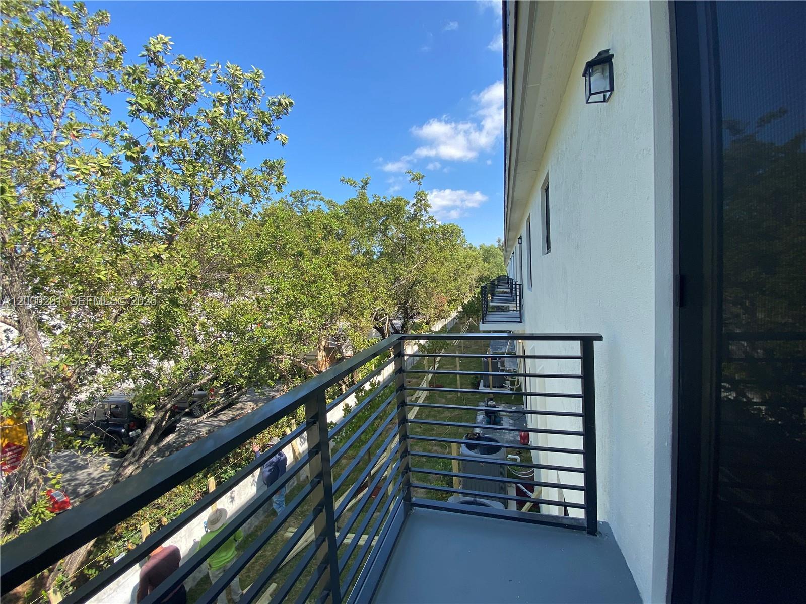 2434 Southwest 145th Place Miami, FL 33175 - Photo 10 of 11