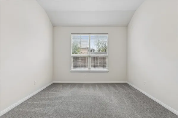 $2,305 | 1200 10th Street, Unit 1703, Pflugerville, TX 78660