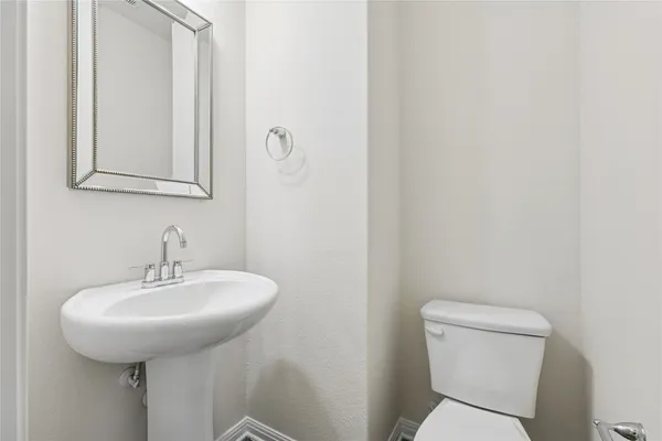 $2,305 | 1200 10th Street, Unit 1703, Pflugerville, TX 78660