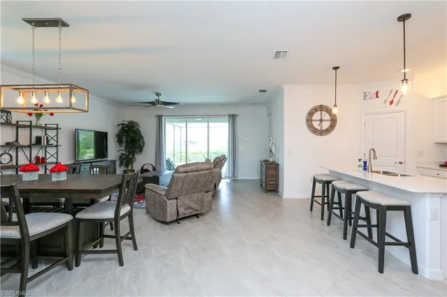 $2,895 | 2155 Hamlin Street, Naples, FL 34120