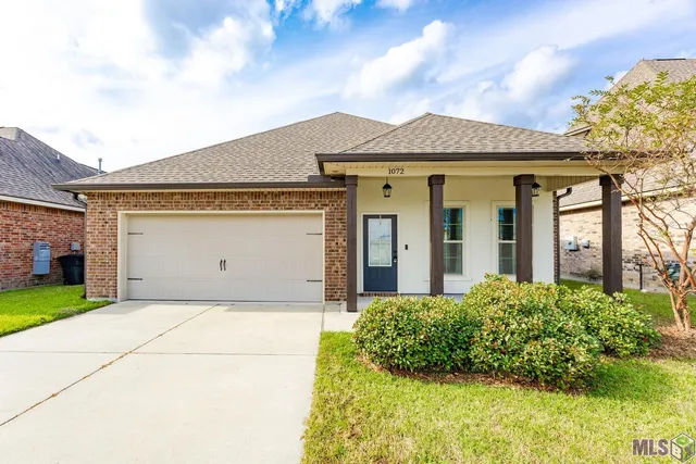 $335,000 | 1072 Shadow Bluff Drive, Baton Rouge, LA 70820