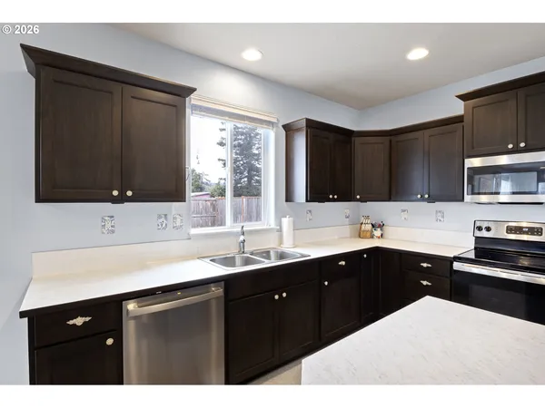 $550,000 | 5290 Squirrel Street, Springfield, OR 97478