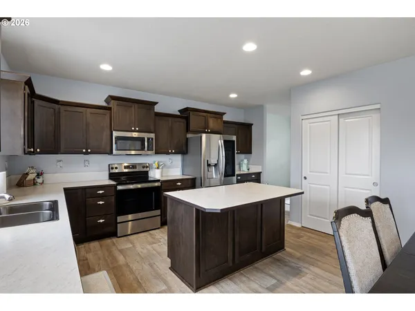 $550,000 | 5290 Squirrel Street, Springfield, OR 97478