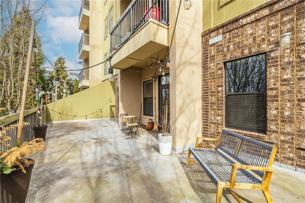 425 Chapel Street Southwest, Unit 2105 Atlanta, GA 30313 - Photo 10 of 25