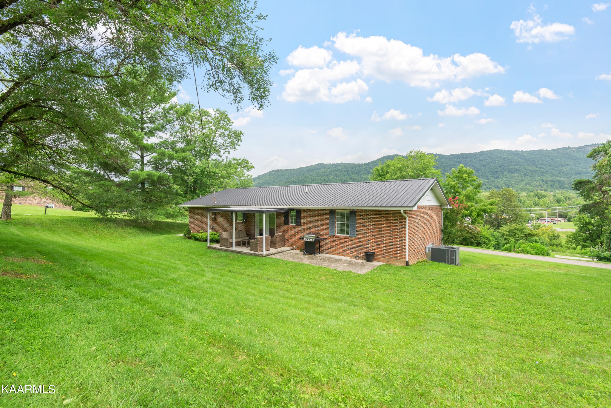 110 Campbell Road La Follette, TN 37766 - Photo 32 of 40 Gallery Image 32