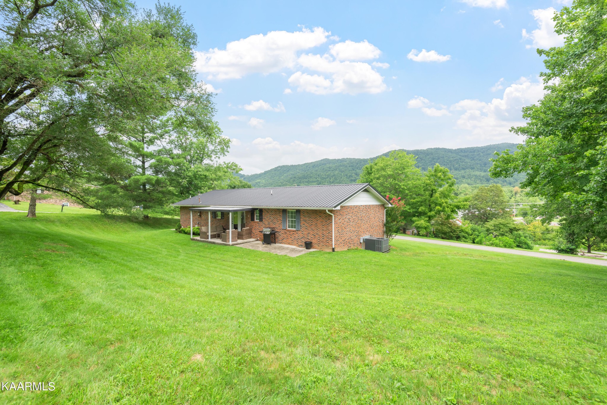 110 Campbell Road La Follette, TN 37766 - Photo 33 of 40 Gallery Image 33