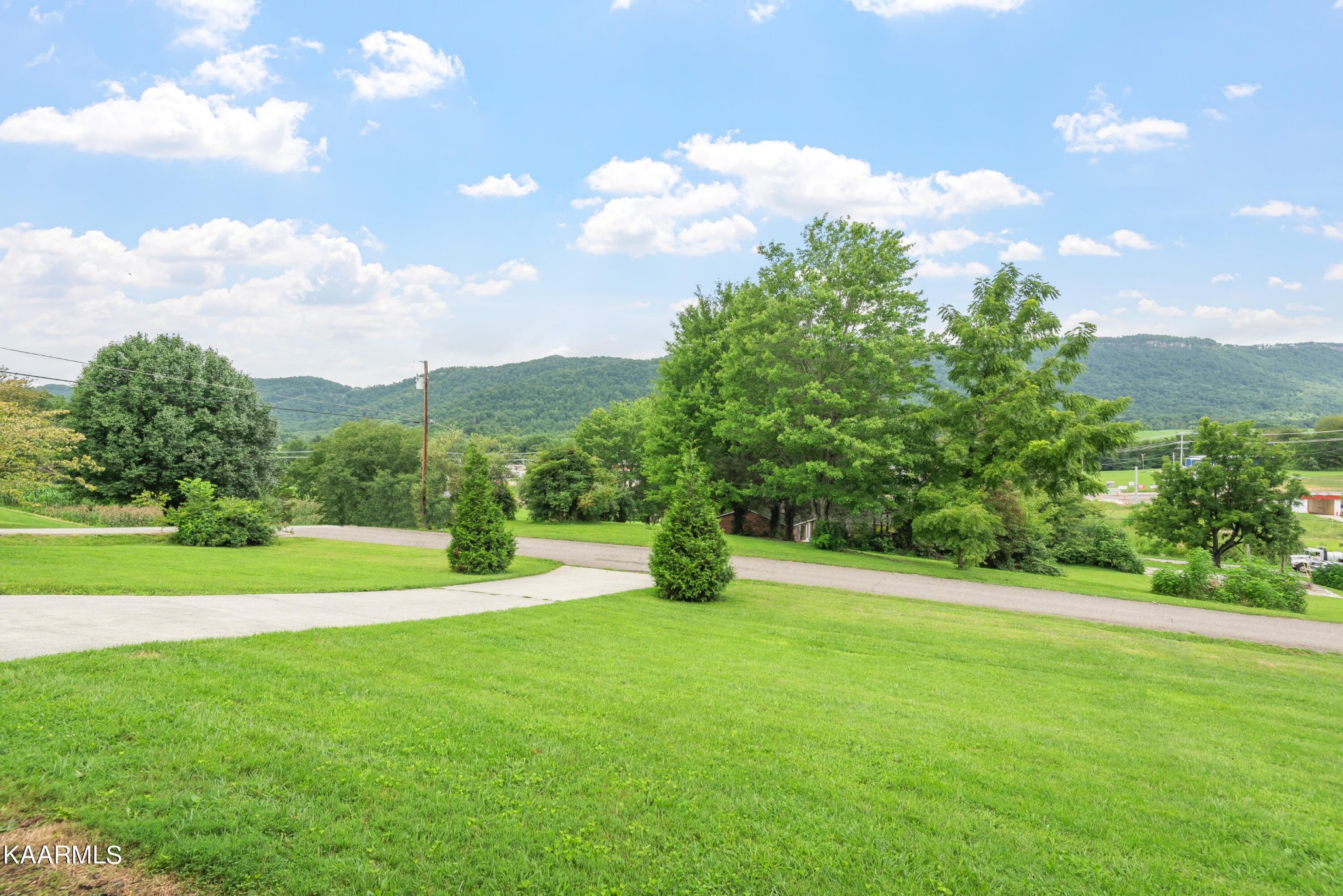 110 Campbell Road La Follette, TN 37766 - Photo 8 of 40 Gallery Image 8