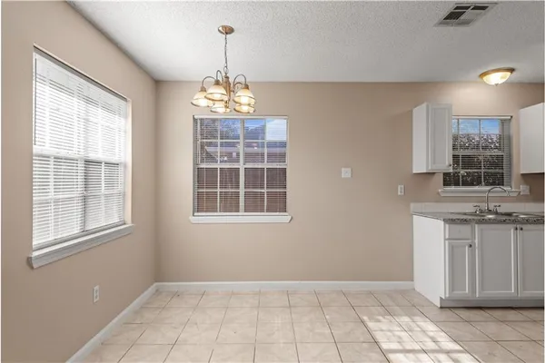 $1,700 | 2205 Greenwood Drive, Laplace, LA 70068