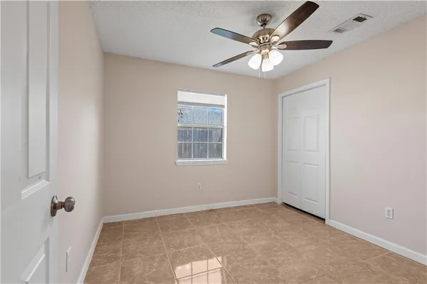$1,700 | 2205 Greenwood Drive, Laplace, LA 70068
