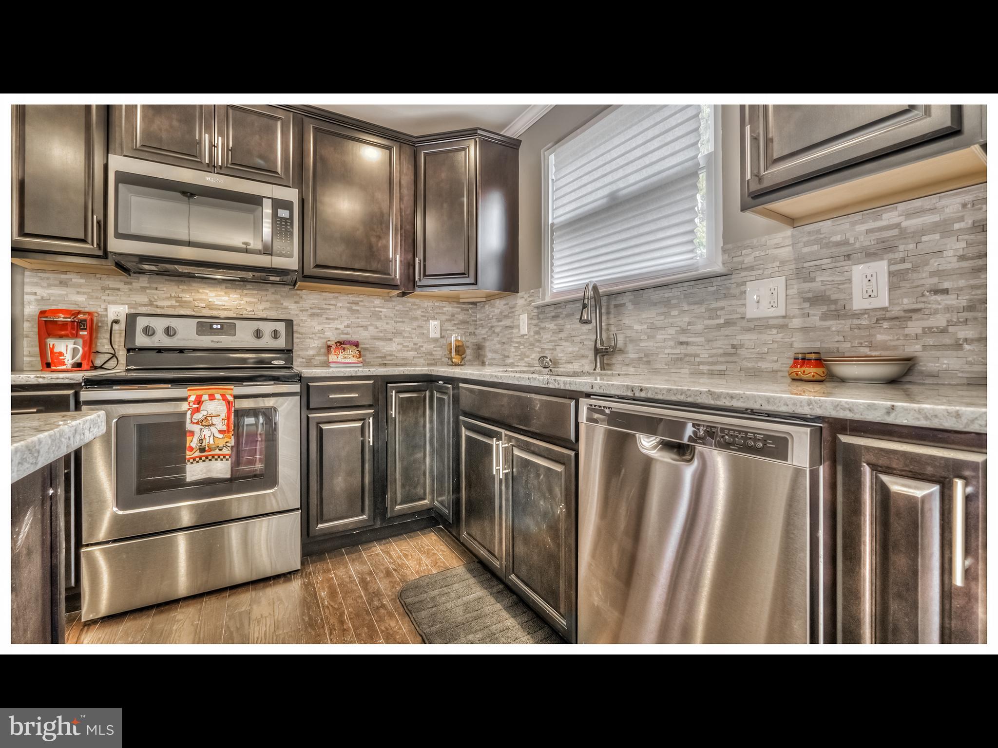 817 Nottingham Road Baltimore, MD 21229 - Photo 8 of 30 Kitchen