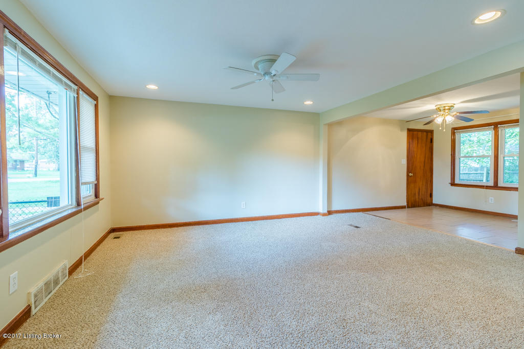 8417 Robbins Road Louisville, KY 40258 - Photo 10 of 24 8417 Robbins Rd-10