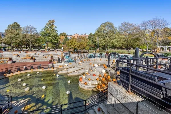 $1,099,000 | 197 8th Street, Unit 705, Boston, MA 02129
