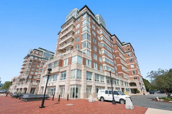 $1,099,000 | 197 8th Street, Unit 705, Boston, MA 02129