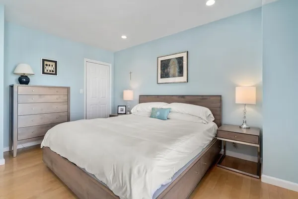 $1,099,000 | 197 8th Street, Unit 705, Boston, MA 02129