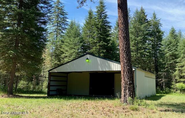 19257 North Ella Road Rathdrum, ID 83858 - Photo 17 of 21 Barn