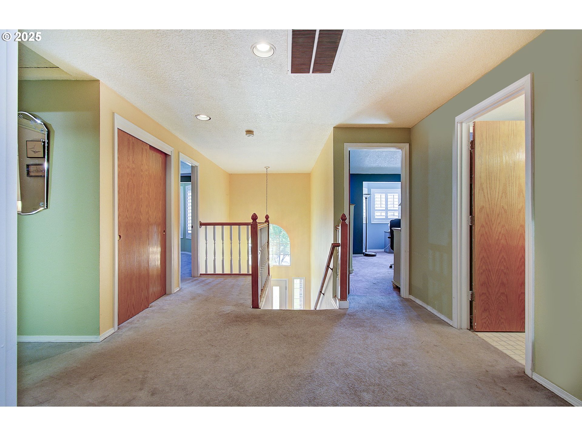 10535 Southwest 135th Avenue Beaverton, OR 97008 - Photo 16 of 37