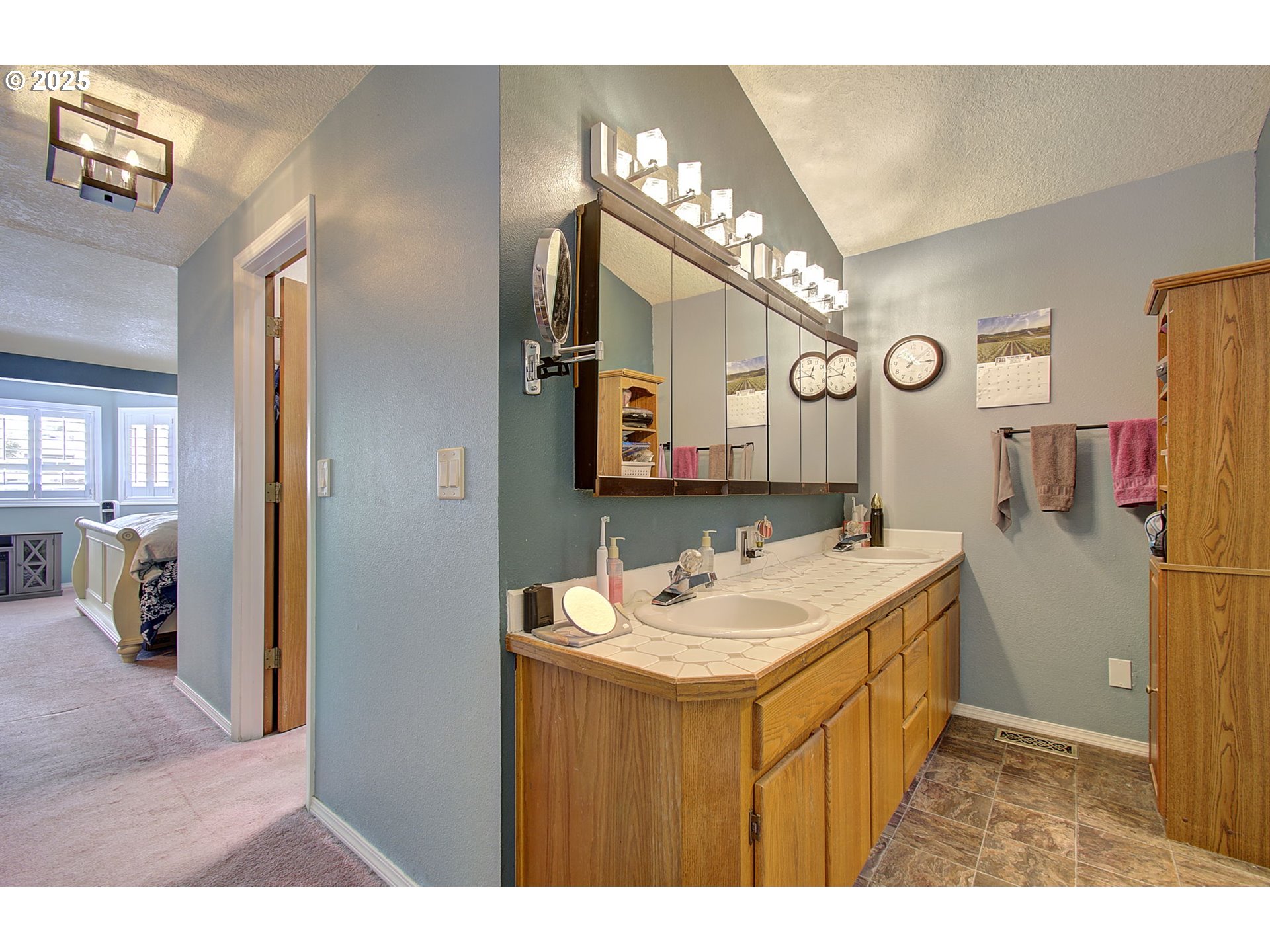 10535 Southwest 135th Avenue Beaverton, OR 97008 - Photo 25 of 37
