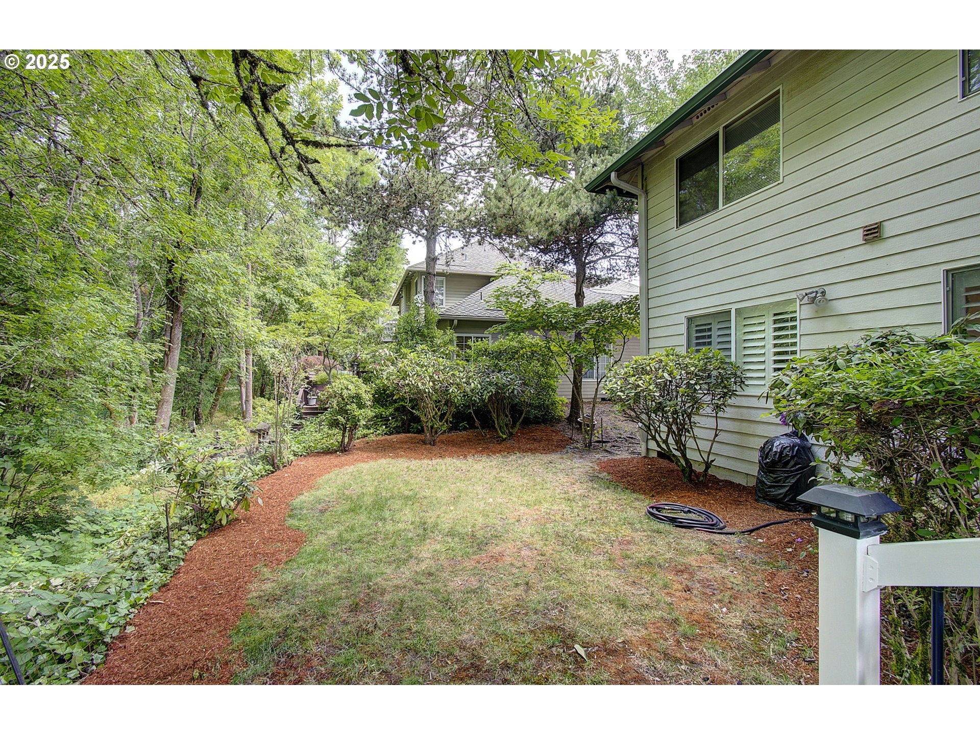 10535 Southwest 135th Avenue Beaverton, OR 97008 - Photo 33 of 37