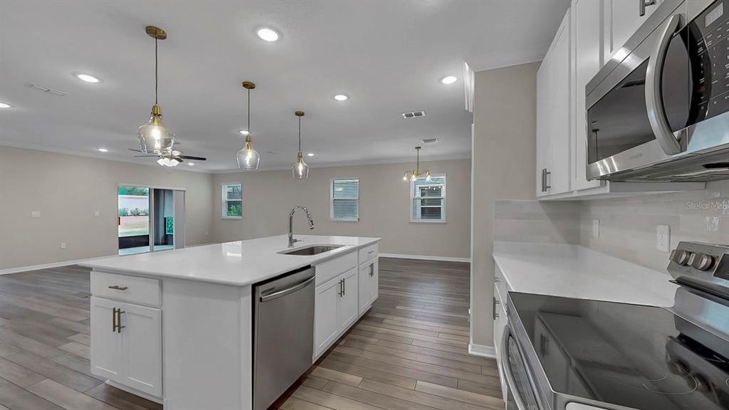 8346 Abalone Loop Palmetto, FL 34221 - Photo 24 of 64