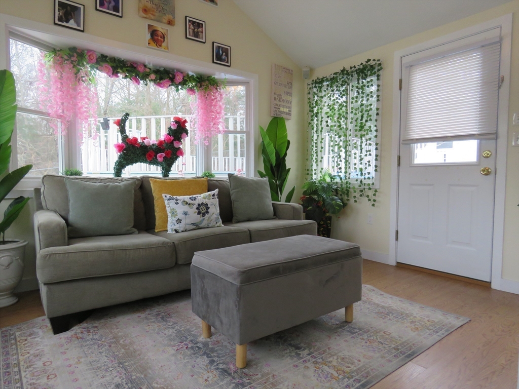 52 Ward Street Raynham, MA 02767 - Photo 28 of 34