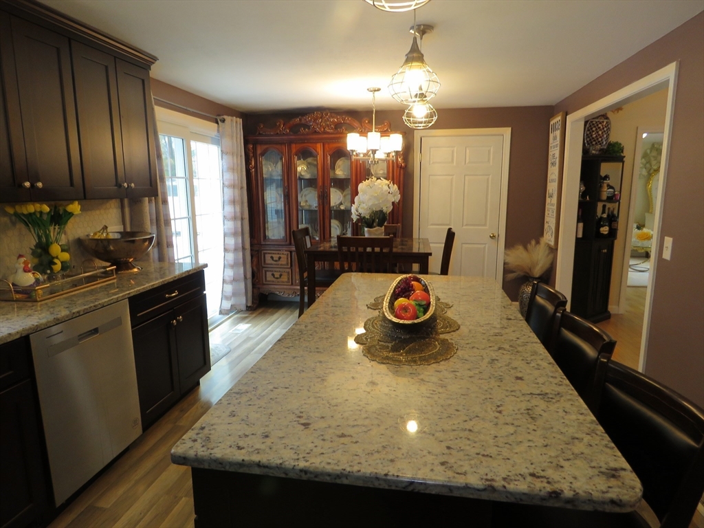 52 Ward Street Raynham, MA 02767 - Photo 5 of 34