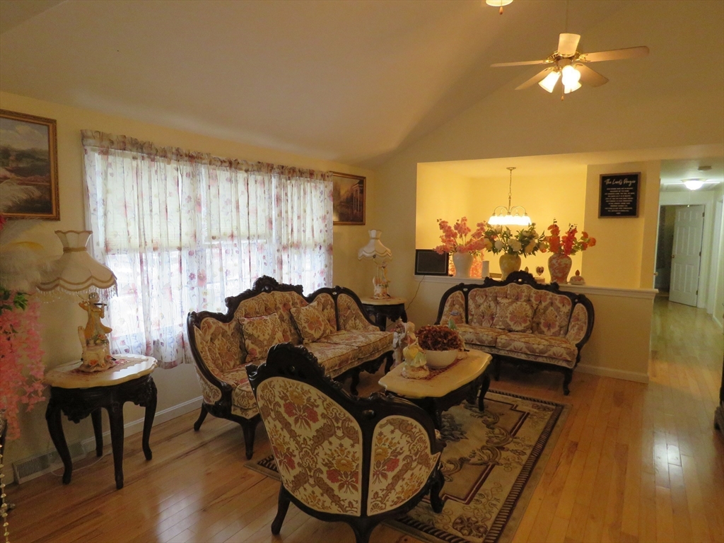 52 Ward Street Raynham, MA 02767 - Photo 7 of 34