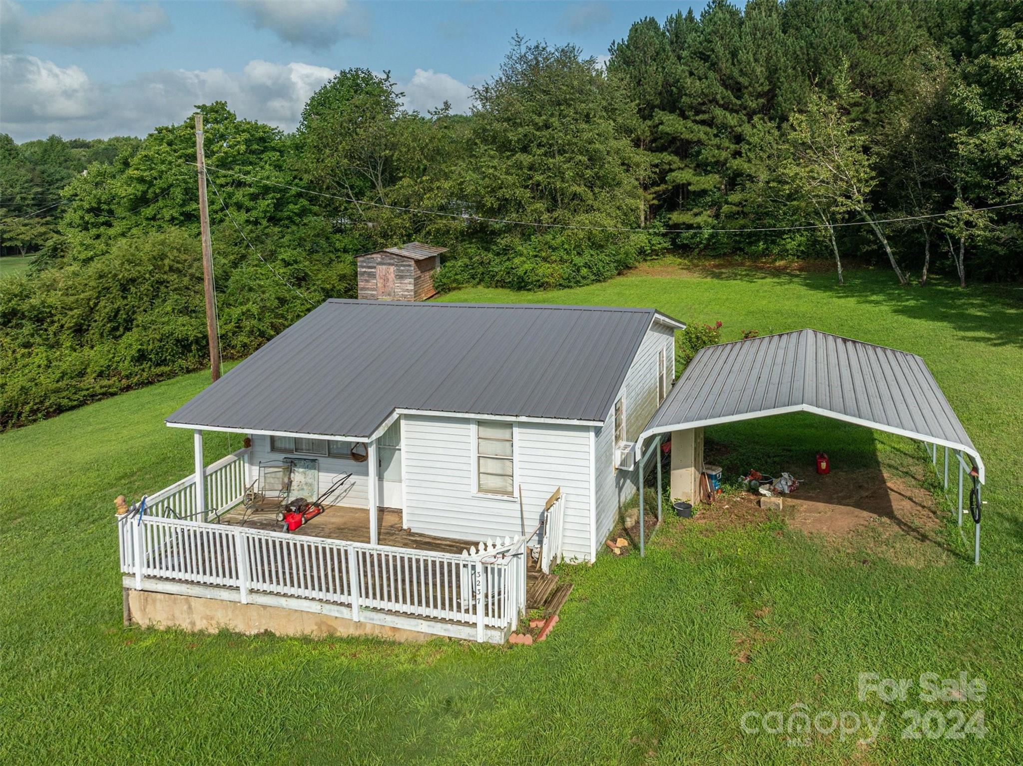 3237 Lynn Mountain Road Vale, NC 28168 - Photo 4 of 19 Gallery Image 4