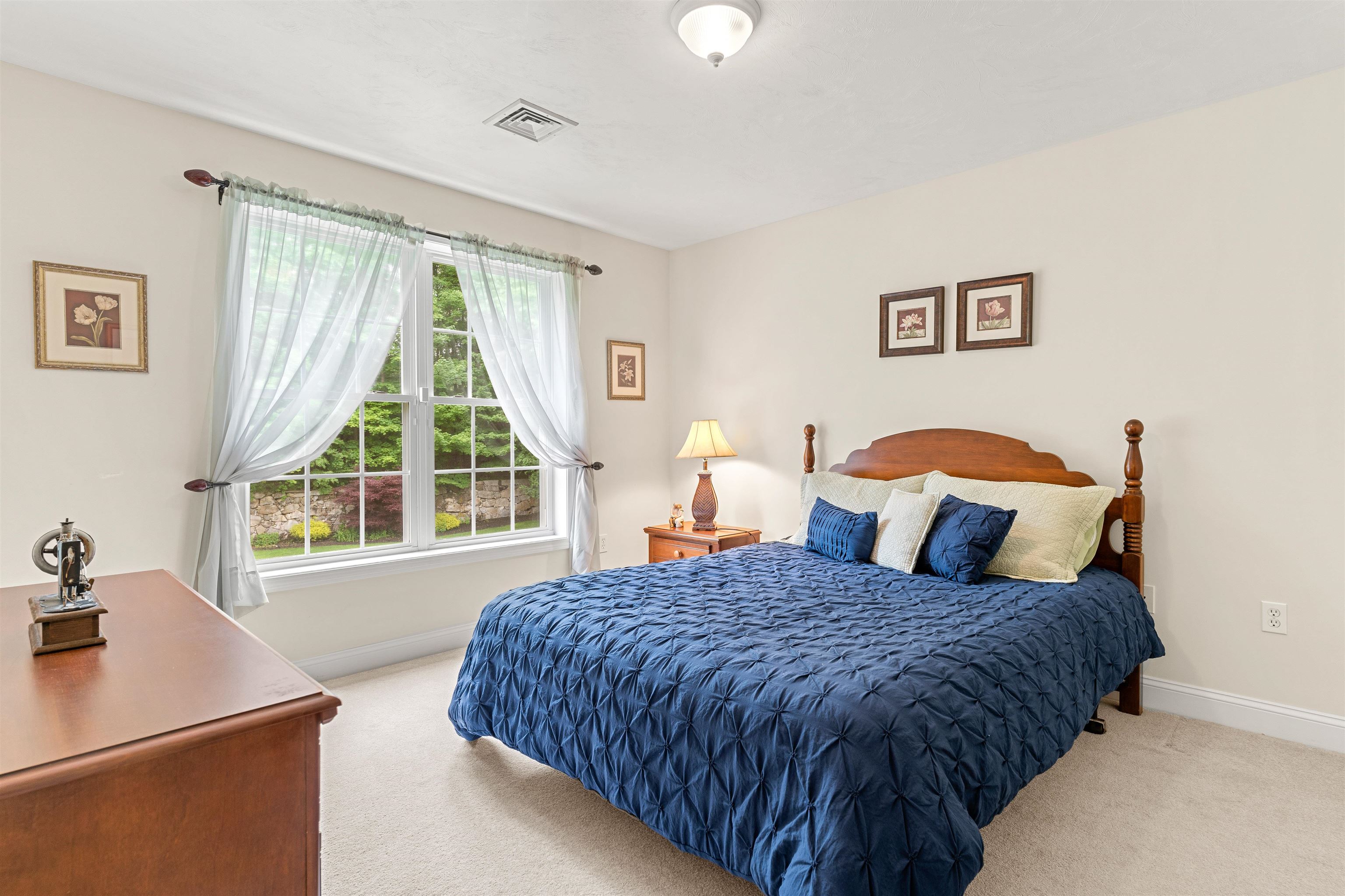 146 Londonderry Road Windham, NH 03087 - Photo 22 of 37