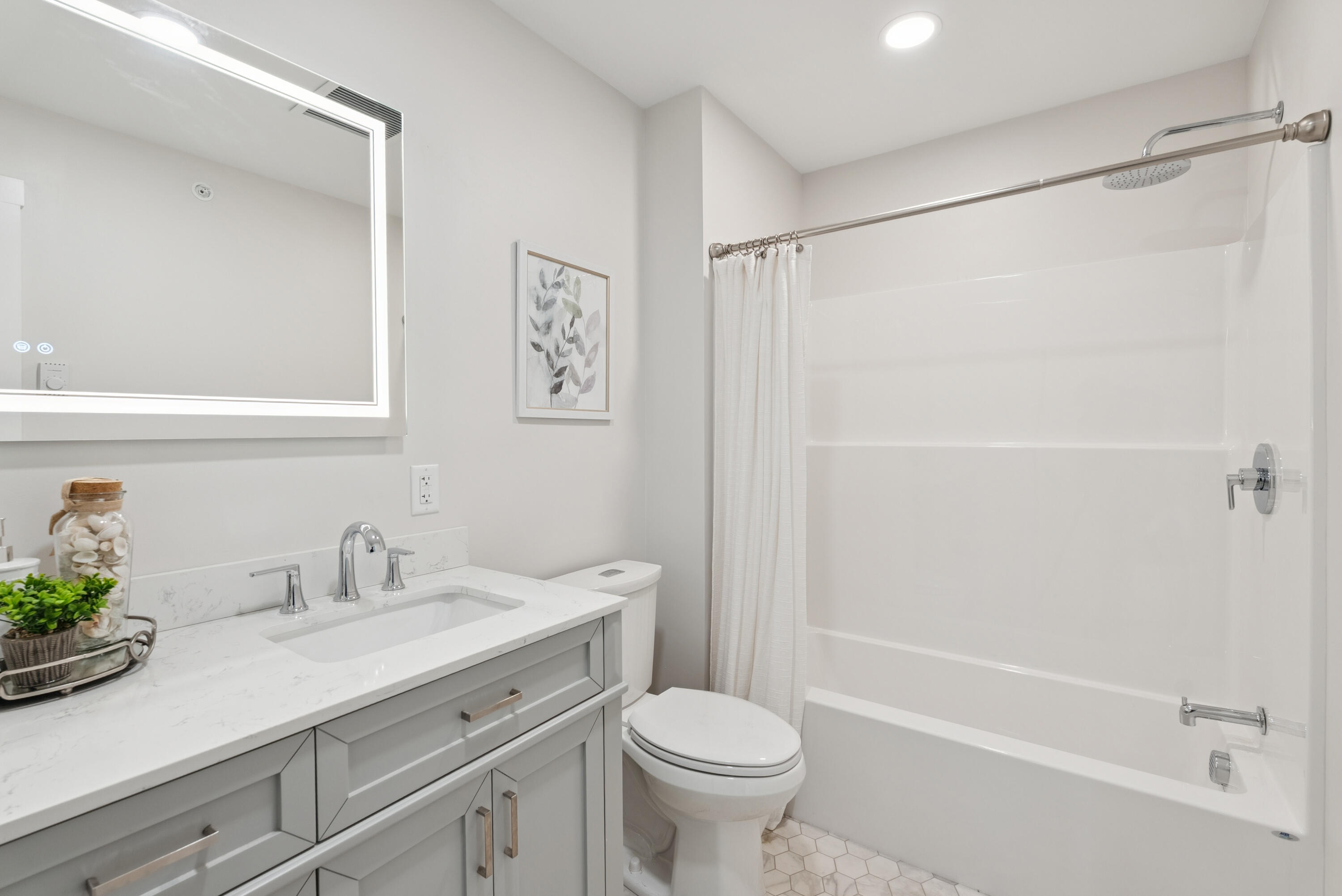 16 Cedar Bend, Unit 16 Boothbay, ME 04537 - Photo 27 of 36 Bathroom