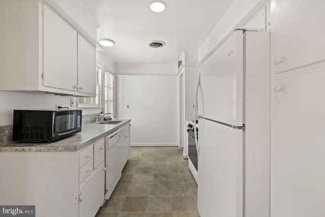 $1,152,500 | 6010 Corewood Lane, Bethesda, MD 20816