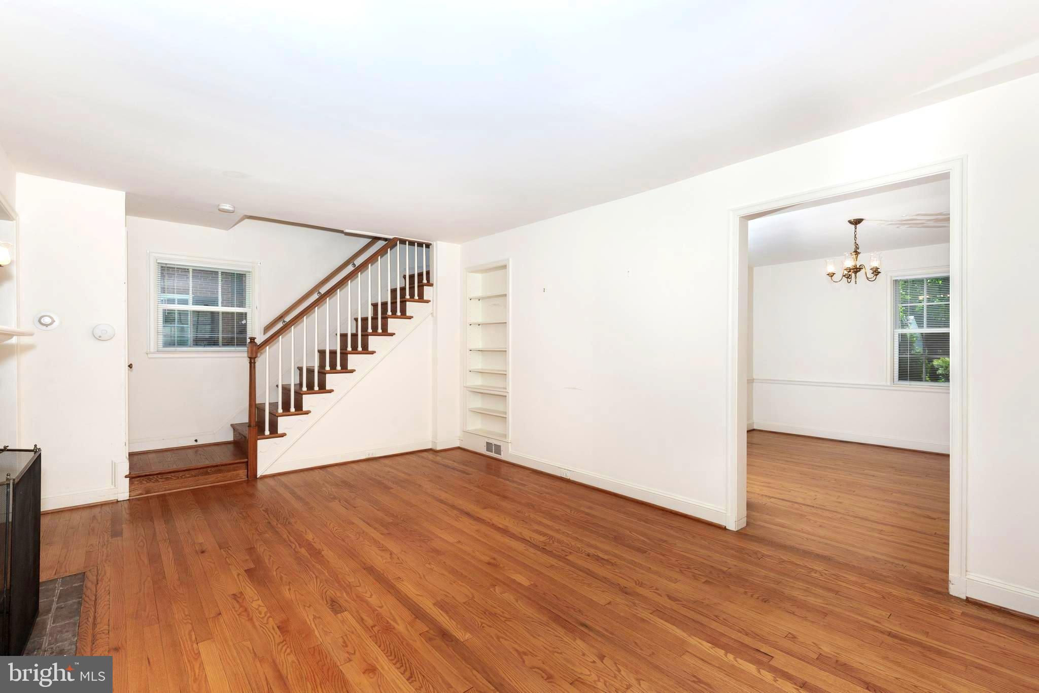 323 Broadmoor Road Baltimore, MD 21212 - Photo 5 of 40 Truly charming inside and out.