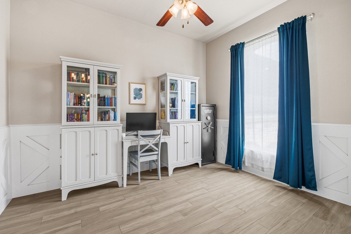 329 Independence Drive Georgetown, TX 78633 - Photo 21 of 34 a view of a livingroom with an empty space & a window